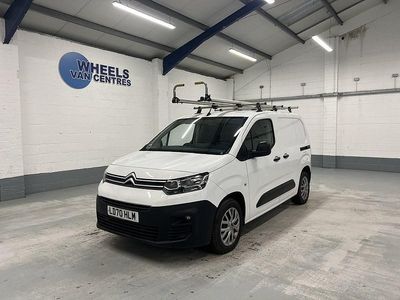 Used Citroën Berlingo 100 HP (73 kW) 2020 White MPV
