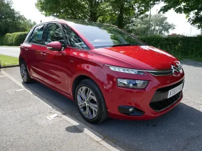 Usado Citroën C4 Picasso Exclusive 120 CV (88 kW) 2016 Rojo Monovolumen
