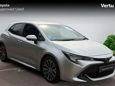 Używany Toyota Corolla Design 122 KM (89 kW) 2006 Hatchback
