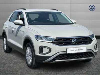Used VW T-Roc Life 150 HP (110 kW) 2024 Grey SUV