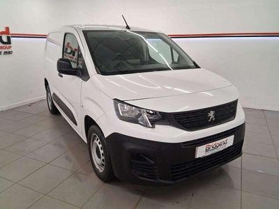 Used Peugeot Partner Premium 131 HP (96 kW) 2023 White MPV