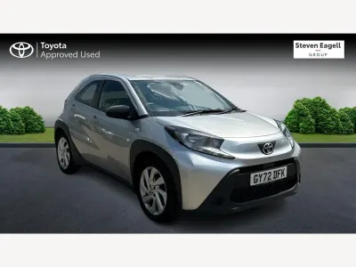 Used Toyota Aygo X PURE 72 HP (52 kW) 2022 Silver SUV