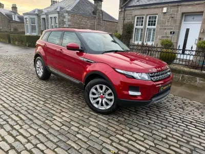 Używany Land Rover Range Rover evoque Pure 190 KM (139 kW) 2015 Czerwony Kombi