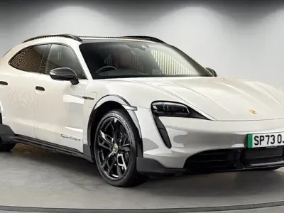 Usado Porsche Taycan Cross Turismo 559 kW (761 CV) 2023 Gris Familiar