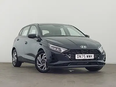 Used Hyundai i20 Advanced 100 HP (73 kW) 2025 Grey Hatchback