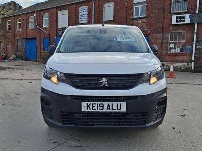 White Used 2019 Peugeot Partner S MPV | £4,995