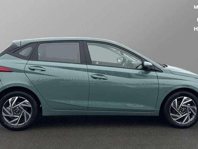 New Hyundai i20 Advanced 100 HP (73 kW) 2025 Green Hatchback