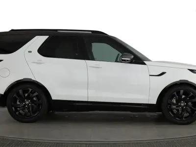Used Land Rover Discovery SE Dynamic 2021 White SUV