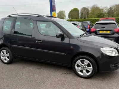 Gebraucht Skoda Roomster SE 80 PS (58 kW) 2010 Schwarz Van / Kleinbus