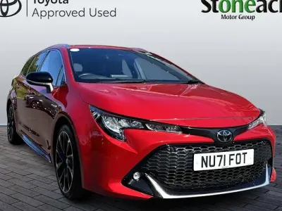 Used Toyota Corolla Sport 184 HP (135 kW) 2022 Red Hatchback