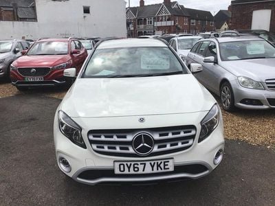 Mercedes GLA200