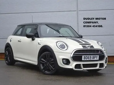 Używany Mini Cooper S Hatch 192 KM (141 kW) 2019 Biały Hatchback