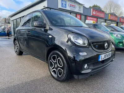 Used Smart ForFour Electric Drive Premium 60 kW (82 HP) 2019 Black Hatchback