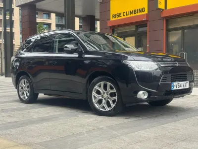 Used Mitsubishi Outlander P-HEV 2014 Black Estate