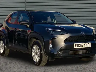 Used Toyota Yaris Cross 116 HP (85 kW) 2025 Grey SUV