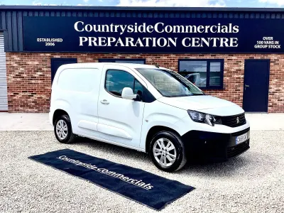 Used Peugeot Partner 100 HP (73 kW) 2020 White MPV