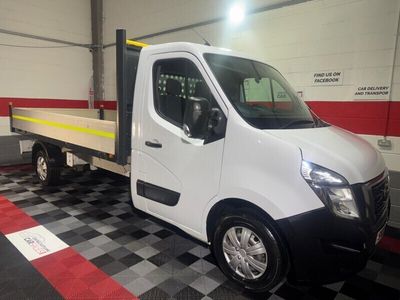 Nissan NV400