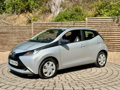 Used Toyota Aygo X-play 69 HP (50 kW) 2016 Silver Hatchback