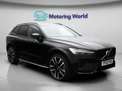 Usado Volvo XC60 R-Design Pro 455 HP (334 kW) 2022 Preto SUV