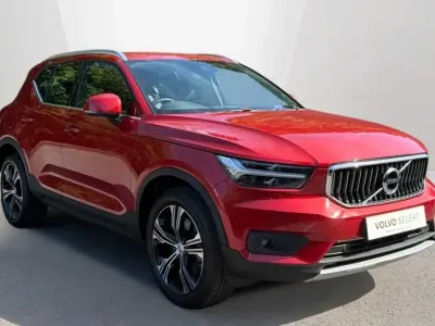 Used Volvo XC40 Inscription 262 HP (192 kW) 2021 Red SUV