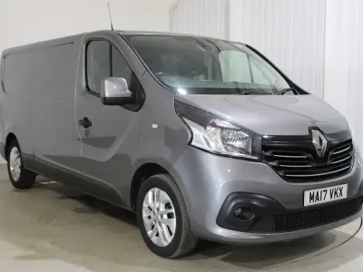 Used Renault Trafic 120 HP (88 kW) 2017 Grey MPV