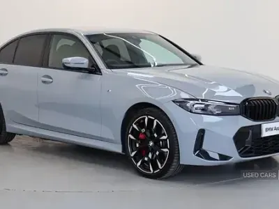 Begagnad BMW 330e M Sport 288 HK (211 kW) 2026 Grå Sedan