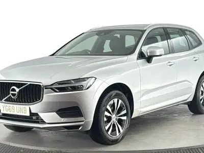 Used Volvo XC60 Momentum 250 HP (183 kW) 2019 Silver SUV