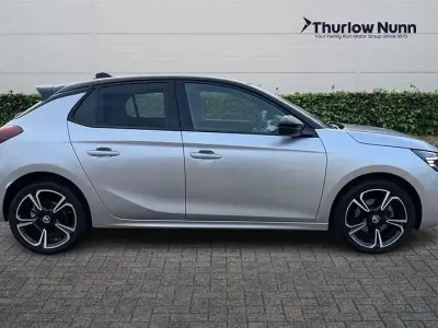 Second-hand Vauxhall Corsa Ultimate 130 CP (95 kW) 2025 Gri Hatchback