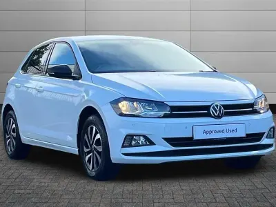 Begagnad VW Polo Active 95 HK (69 kW) 2021 Vit Halvkombi