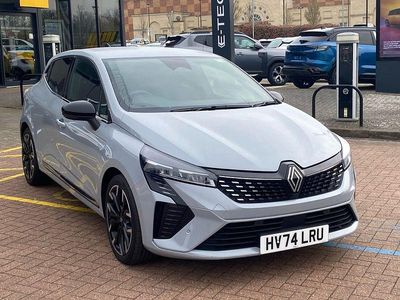 Used Renault Clio V Techno 90 HP (66 kW) 2024 Grey  Hatchback
