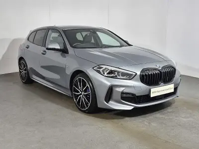Usado BMW 118 M Sport 134 HP (98 kW) 2024 Cinzento Citadino