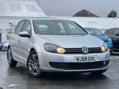 Begagnad VW Golf VI SE 121 HK (88 kW) 2009 Silver Halvkombi
