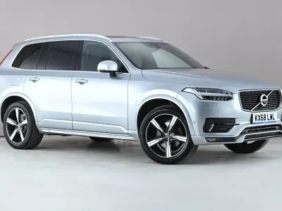 Używany Volvo XC90 R-Design 235 KM (172 kW) 2018 Srebrny SUV