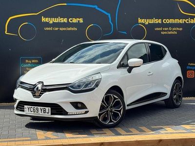 Used Renault Clio IV Iconic 90 HP (66 kW) 2019 White Hatchback