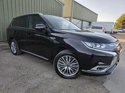 Usado Mitsubishi Outlander P-HEV 224 HP (164 kW) 2020 Preto Carrinha