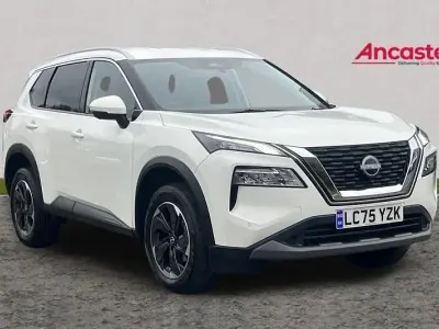 New Nissan X-Trail N-Connecta 163 HP (119 kW) 2025 Amic grey with black metallic SUV
