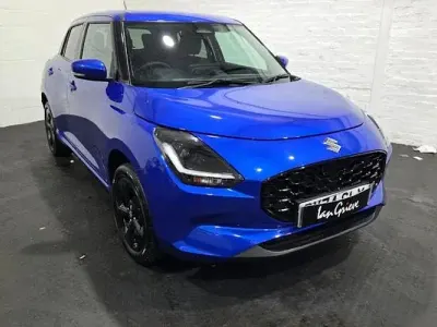 Usado Suzuki Swift 82 CV (60 kW) 2025 Azul Utilitario