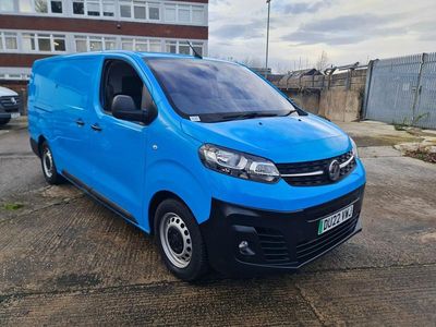 Used Vauxhall Vivaro 100 kW (136 HP) 2022 Blue MPV