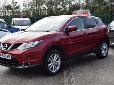 Used Nissan Qashqai Acenta Premium 2015 Red SUV