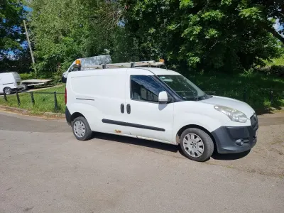 Usado Fiat Doblò 2015 Branco Monovolume