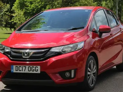 Second-hand Honda Jazz S 102 CP (75 kW) 2017 Roșu Hatchback