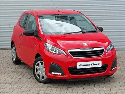 Used Peugeot 108 Access 68 HP (50 kW) 2017 Red Hatchback