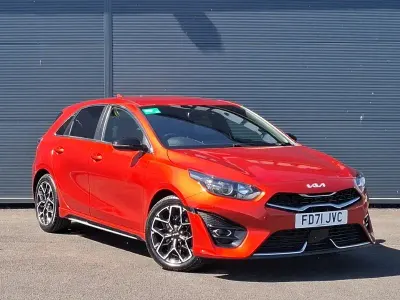 Used Kia Ceed GT-Line 158 HP (116 kW) 2022 Orange Hatchback