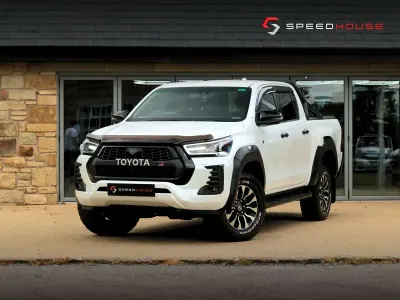Used Toyota HiLux Sport 204 HP (150 kW) 2023 White Pickup