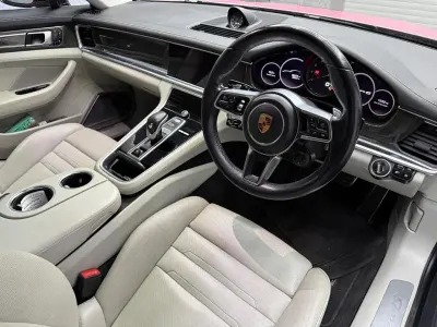 Usado Porsche Panamera 2016 Cinzento Citadino