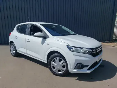 Begagnad Dacia Sandero Expression 91 HK (66 kW) 2023 Vit Halvkombi
