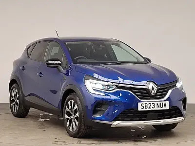 Begagnad Renault Captur Evolution 142 HK (104 kW) 2023 Blå SUV