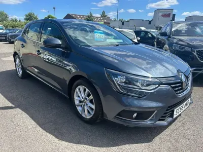 Used Renault Mégane Dynamique 110 HP (80 kW) 2016 Grey Hatchback