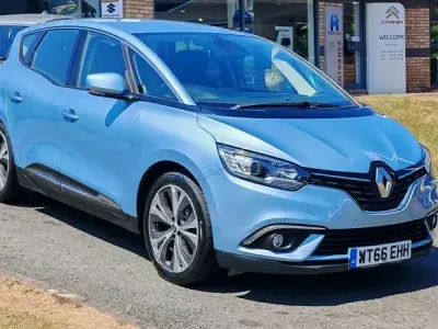 Used Renault Scénic Dynamique 110 HP (80 kW) 2017 Blue MPV