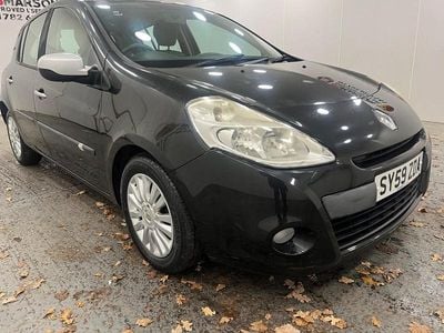 Used 2010 Renault Clio II Expression Hatchback | £3,995 (A bit pricey)